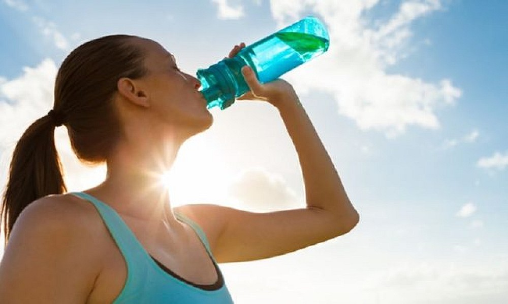 पानी पिउने सही तरिकाले हुन सक्छन् यस्ता फाइदा