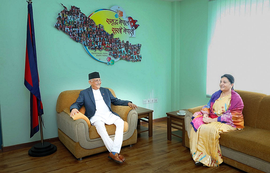 ‘माझकिरातकी छोरी खुट्टा कमाउँदिन’ भन्छिन् भण्डारी, ओली भन्छन् फर्कन मिल्दैन